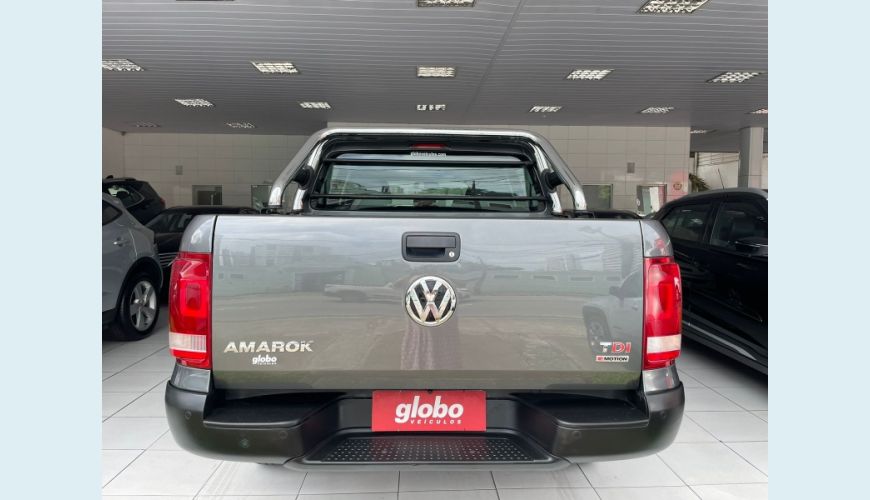 VOLKSWAGEN AMAROK 2.0 4X4 CD 16V TURBO INTERCOOLER DIESEL 4P MANUAL - CINZA - 2017 Foto 4 (Grande)