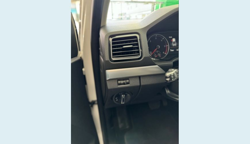 VOLKSWAGEN AMAROK 3.0 V6 TDI DIESEL HIGHLINE CD 4MOTION AUT. - BRANCO - 2022 Foto 4 (Grande)