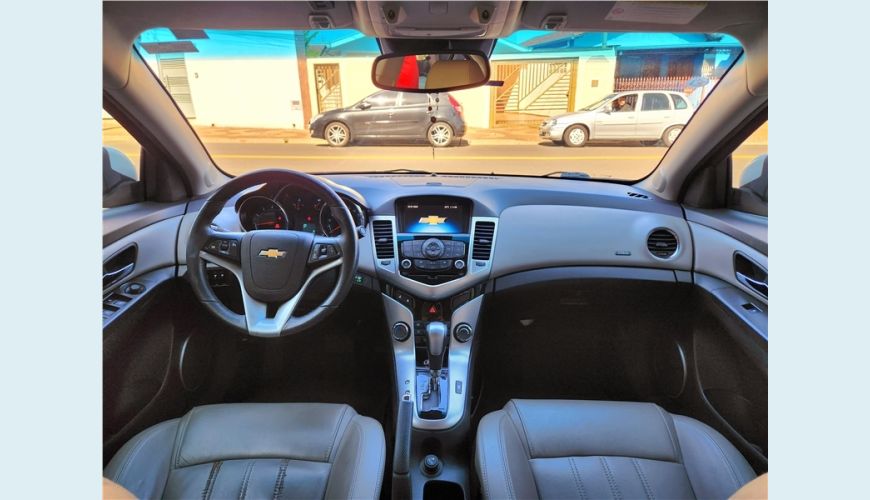CHEVROLET CRUZE 1.8 LTZ 16V FLEX 4P AUT. - N/D - 2013 Foto 4 (Grande)