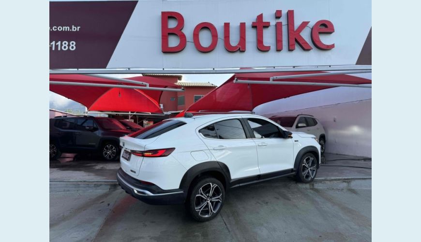 FIAT FASTBACK 1.3 TURBO 270 FLEX LIMITED EDITION AT6 - BRANCO - 2024 Foto 4 (Grande)