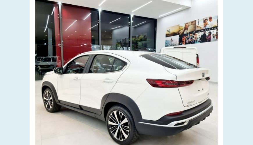 FIAT FASTBACK 1.0 TURBO 200 FLEX CVT - INDEFINIDA - 2025 Foto 4 (Grande)