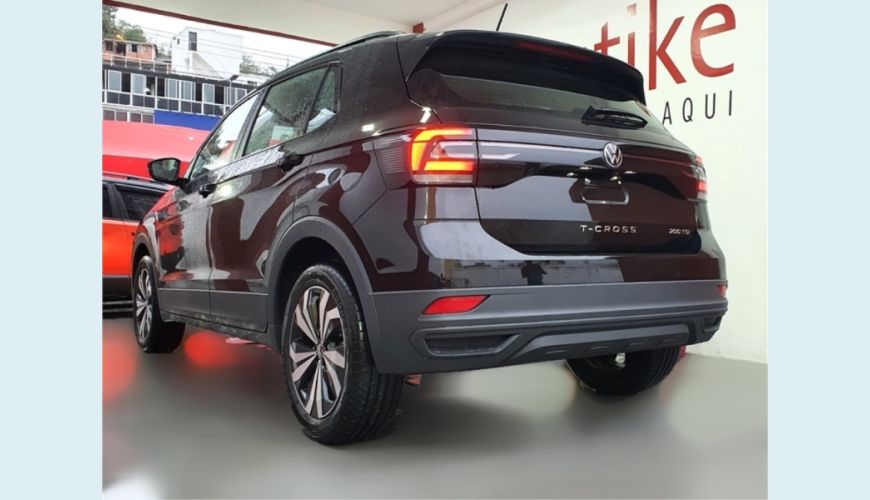 VOLKSWAGEN T-CROSS 1.0 200 TSI TOTAL FLEX AUT. - INDEFINIDA - 2024 Foto 4 (Grande)