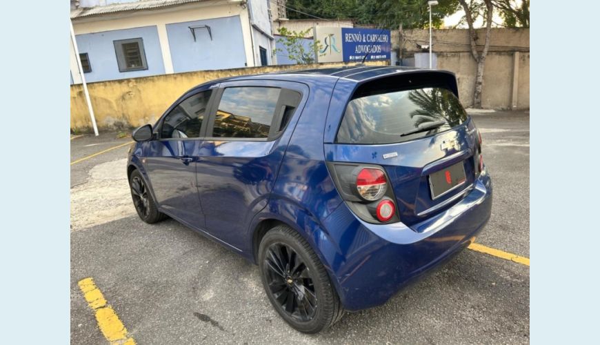 CHEVROLET SONIC 1.6 LT 16V FLEX 4P MANUAL - N/D - 2013 Foto 4 (Grande)
