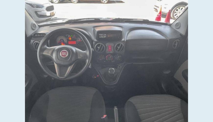 FIAT DOBLO 1.8 MPI ESSENCE 7L 16V FLEX 4P MANUAL - BRANCO - 2017 Foto 4 (Grande)