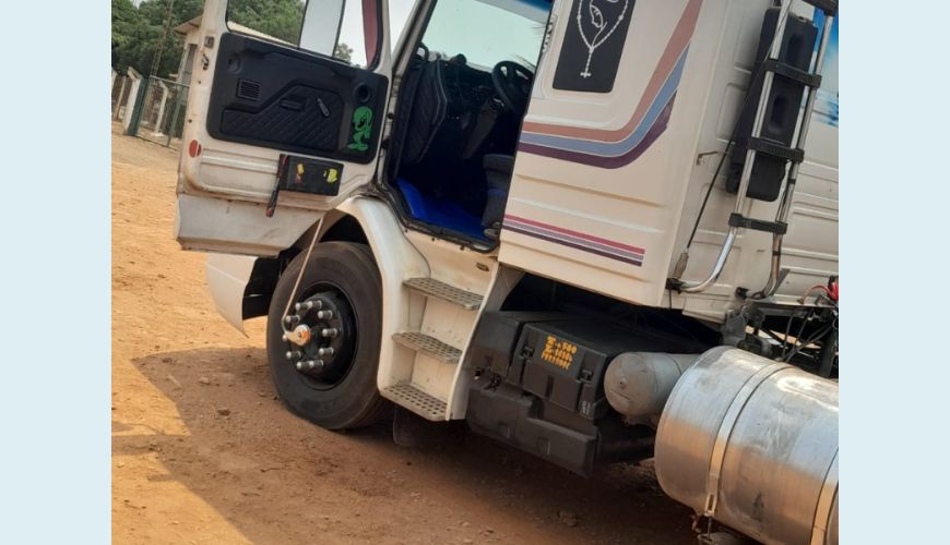 SCANIA R-113 E 360 6X2 2P (DIESEL) - BRANCO - 1994 Foto 4 (Grande)