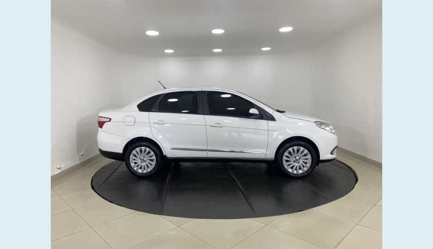 FIAT GRAND SIENA ESSENCE 1.6 16V FLEX - BRANCO - 2015 Foto 4 (Grande)