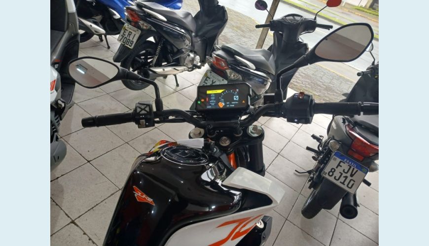 KTM DUKE 390 - BRANCO - 2020 Foto 4 (Grande)
