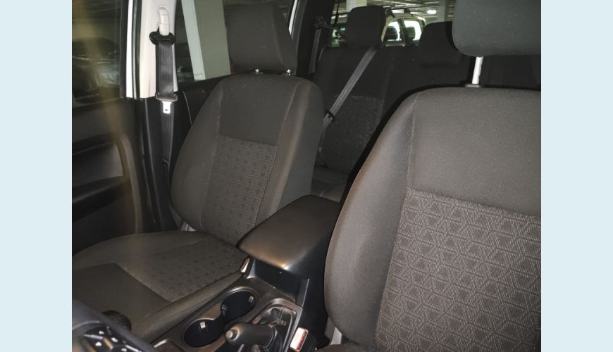FORD RANGER - BRANCO - 2019 Foto 4 (Grande)