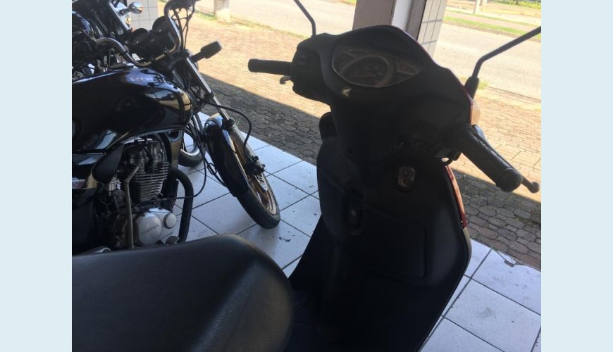 HONDA LEAD 110 - VERMELHO - 2014 Foto 4 (Grande)