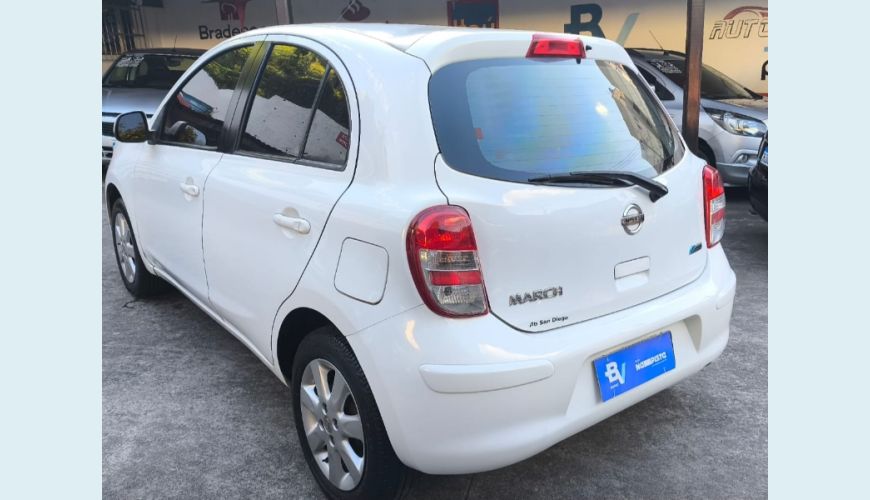 NISSAN MARCH S 1.0 12V FLEX 5P - BRANCO - 2014 Foto 4 (Grande)