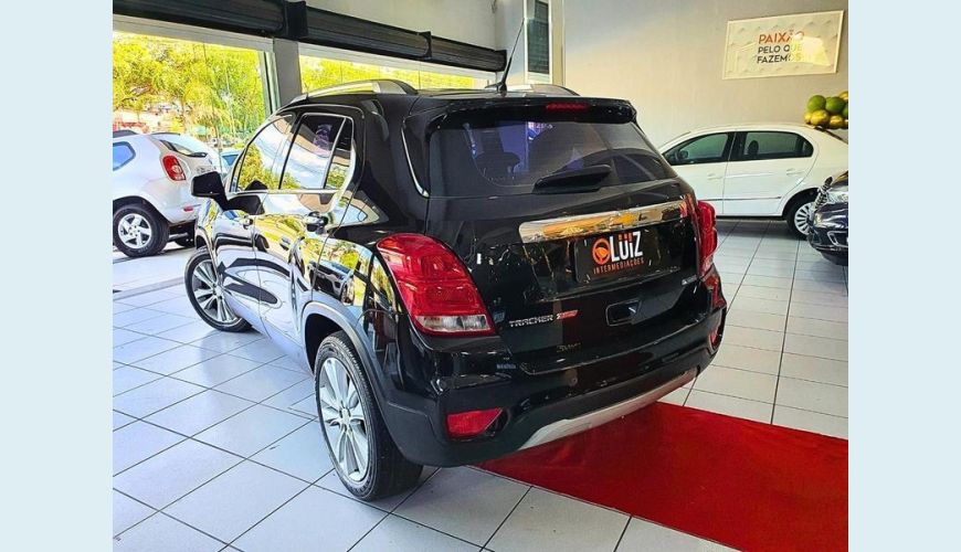 CHEVROLET TRACKER PREMIER - PRETO - 2018 Foto 4 (Grande)