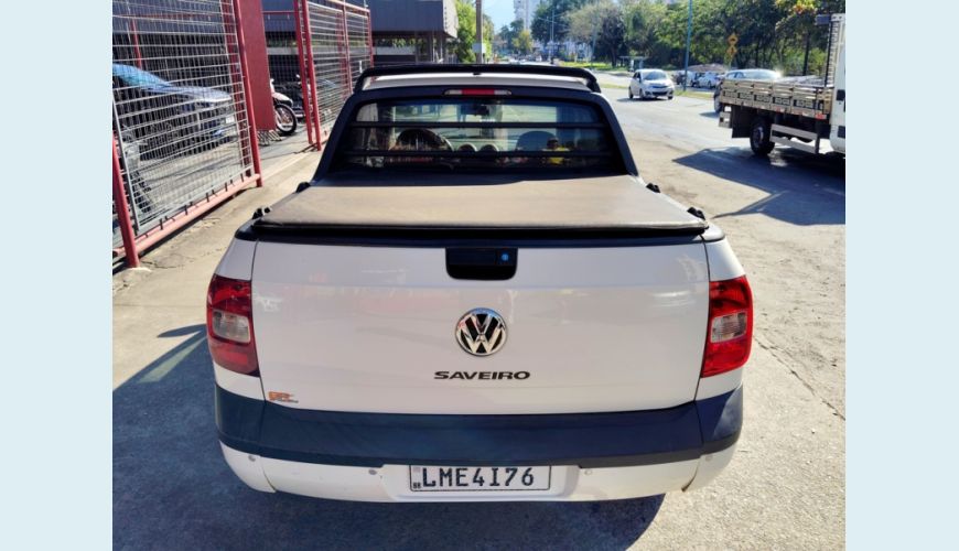 VOLKSWAGEN SAVEIRO TRENDLINE 1.6 MSI CD FLEX - BRANCO - 2015 Foto 4 (Grande)