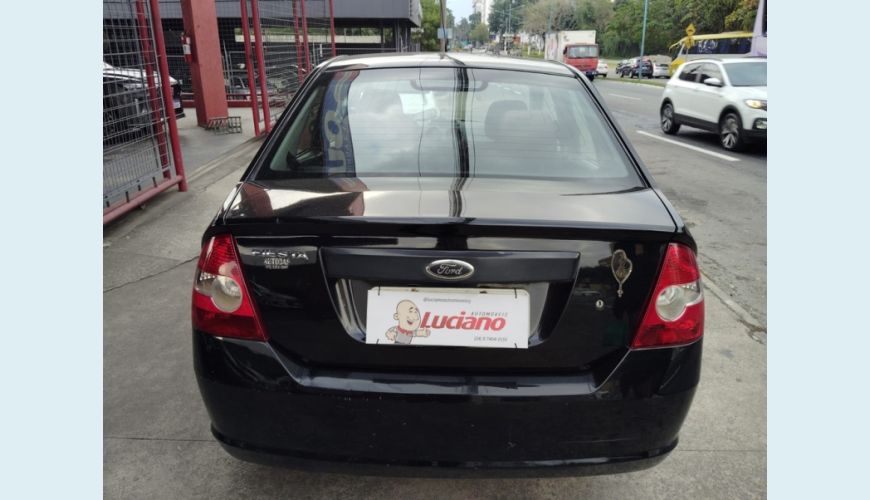 FORD FIESTA SEDAN 1.0 FLEX - PRETO - 2010 Foto 4 (Grande)