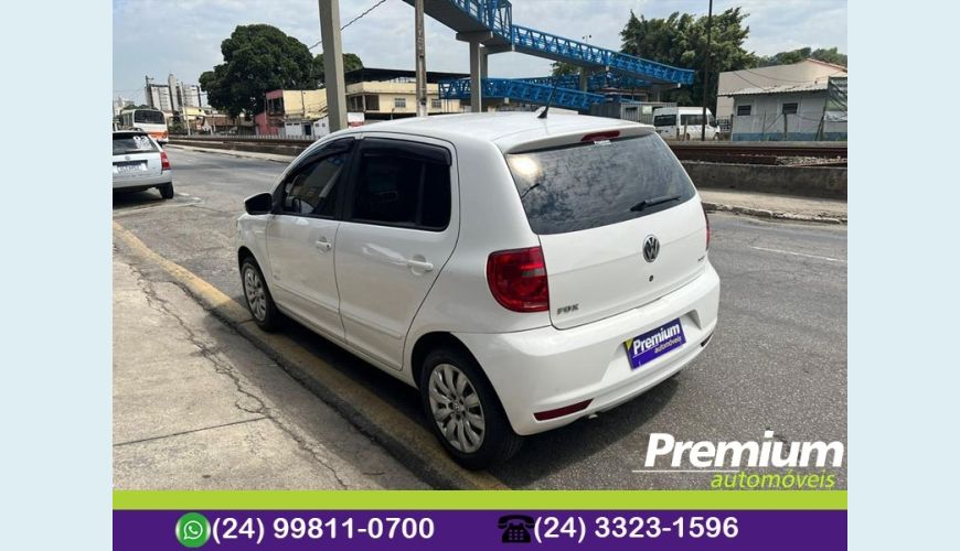 VOLKSWAGEN FOX - BRANCO - 2014 Foto 4 (Grande)