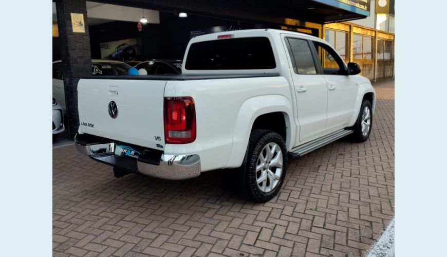VOLKSWAGEN AMAROK - BRANCO - 2021 Foto 4 (Grande)