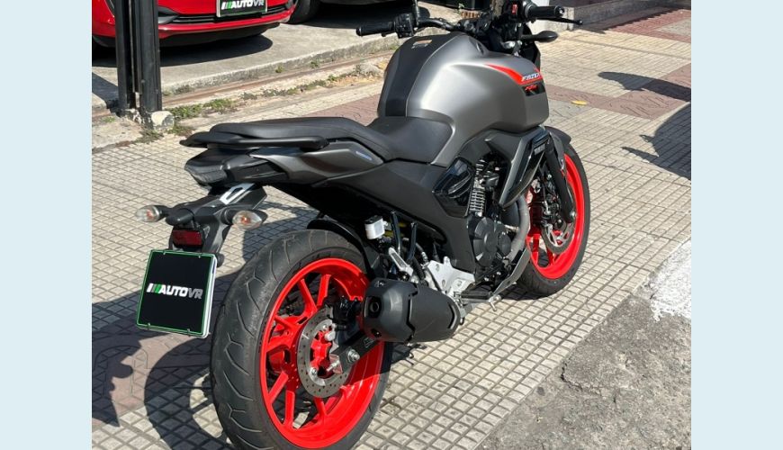 YAMAHA FZ15 150 FAZER FLEX - LARANJA - 2025 Foto 4 (Grande)