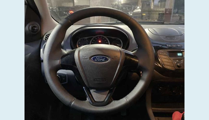 FORD KA SEDAN SE 1.0 FLEX - BRANCO - 2015 Foto 4 (Grande)