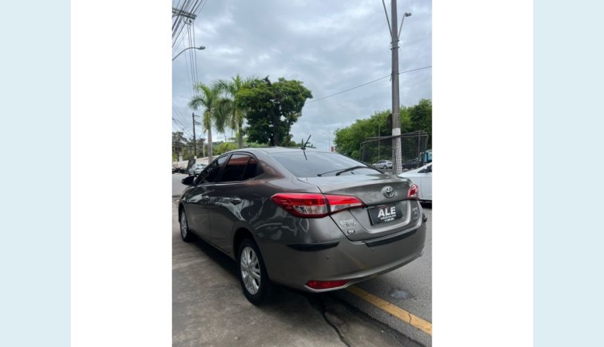 TOYOTA YARIS - CINZA - 2019 Foto 4 (Grande)