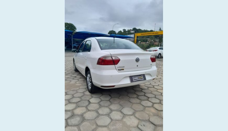 VOLKSWAGEN VOYAGE 1.6 MI 8V FLEX 4P MANUAL - BRANCO - 2014 Foto 4 (Grande)