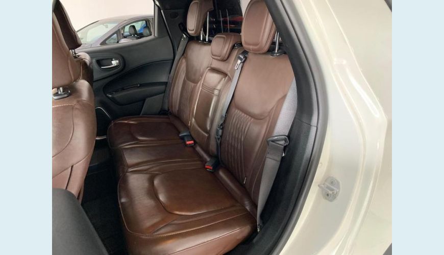 FIAT TORO RANCH AT D4 - BRANCO - 2019 Foto 4 (Grande)