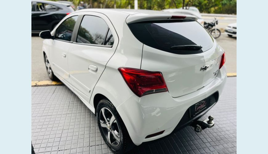 CHEVROLET ONIX HATCH LTZ 1.4 8V FLEXPOWER 5P AUT. - BRANCO - 2018 Foto 4 (Grande)