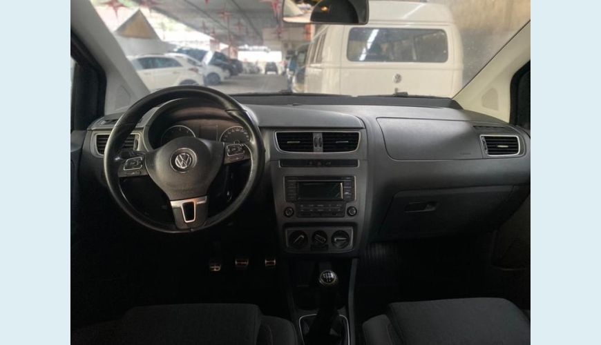 VOLKSWAGEN CROSSFOX 1.6 GII - VERMELHO - 2014 Foto 4 (Grande)