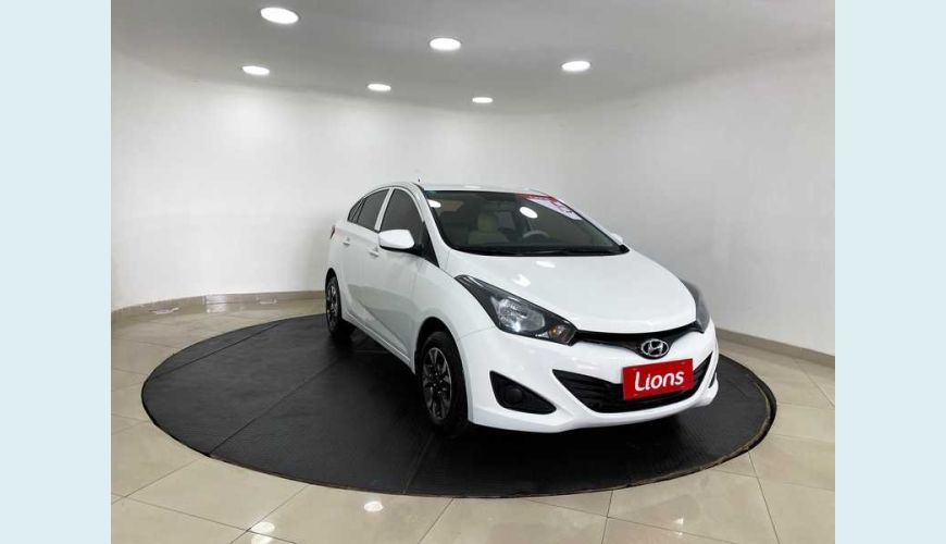 HYUNDAI HB 20S 1.0 COMFORT PLUS FLEX - BRANCO - 2015 Foto 4 (Grande)