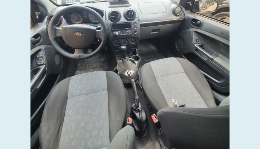 FORD FIESTA 1.6 16V FLEX MEC. 5P - CINZA - 2014 Foto 4 (Grande)