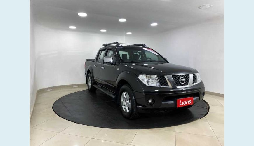 NISSAN FRONTIER XE 4X4 2.5 16V CD - PRATA - 2013 Foto 4 (Grande)