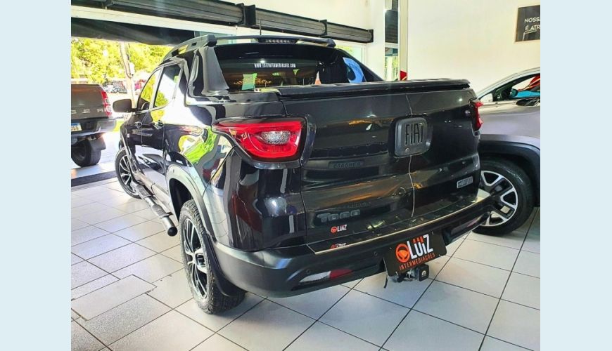 FIAT TORO ULTRA 2.0 16V 4X4 TB DIESEL AUT. - PRETO - 2021 Foto 4 (Grande)