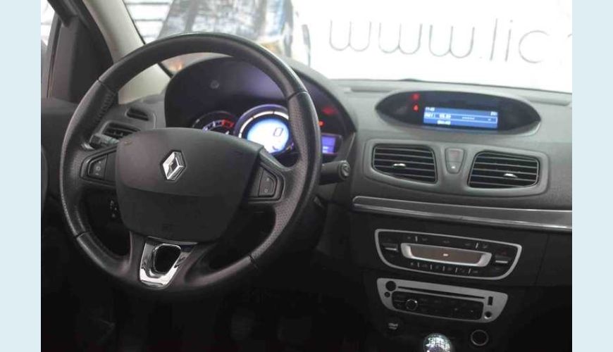 RENAULT FLUENCE 2.0 16V DYNAMIQUE PLUS X-TRONIC FLEX - PRATA - 2016 Foto 4 (Grande)