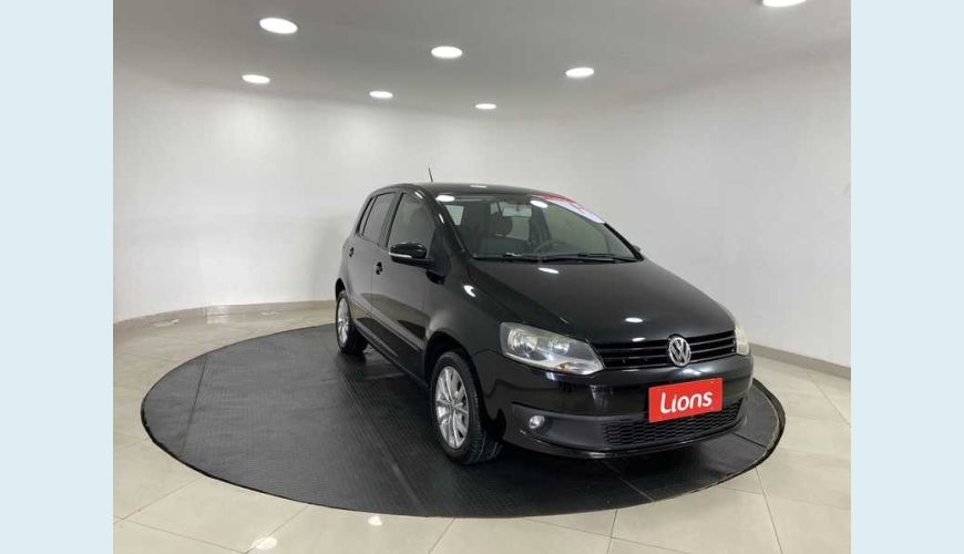 VOLKSWAGEN FOX 1.0 TEC FLEX 4P - PRETO - 2014 Foto 4 (Grande)