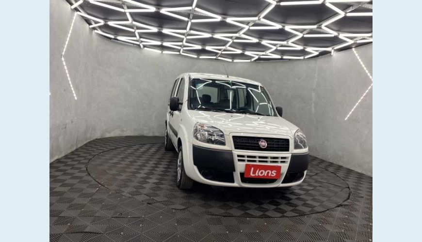 FIAT DOBLO ESSENCE 1.8 16V FLEX - BRANCO - 2020 Foto 4 (Grande)