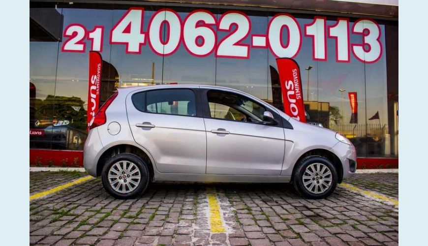FIAT PALIO ATTRACTIVE 1.0 EVO FLEX - PRATA - 2017 Foto 4 (Grande)