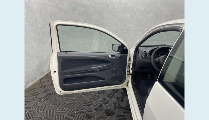 VOLKSWAGEN GOL 1.0 TEC CITY FLEX 2P - BRANCO - 2015 Foto 4 (Grande)