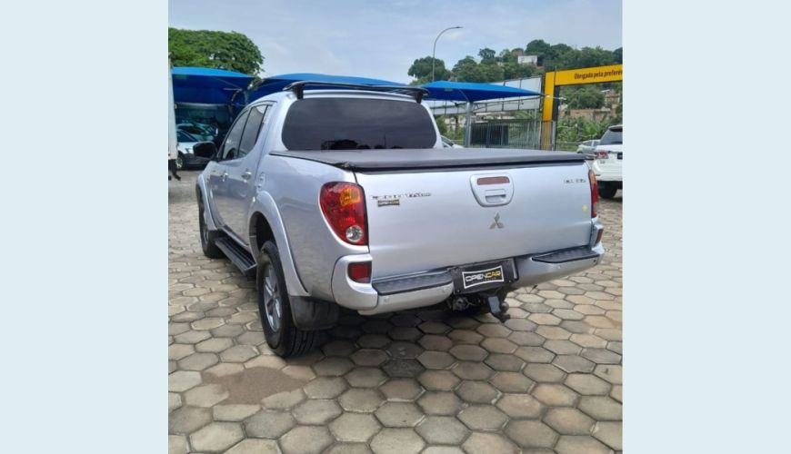 MITSUBISHI L200 3.2 HPE 4X4 CD 16V TURBO INTERCOOLER DIESEL 4P AUT. - PRATA - 2009 Foto 4 (Grande)