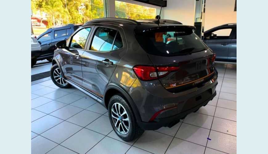 FIAT ARGO TREKKING 1.3 8V FLEX AUT - CINZA - 2026 Foto 4 (Grande)