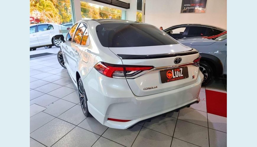 TOYOTA COROLLA GRS - BRANCO - 2023 Foto 4 (Grande)