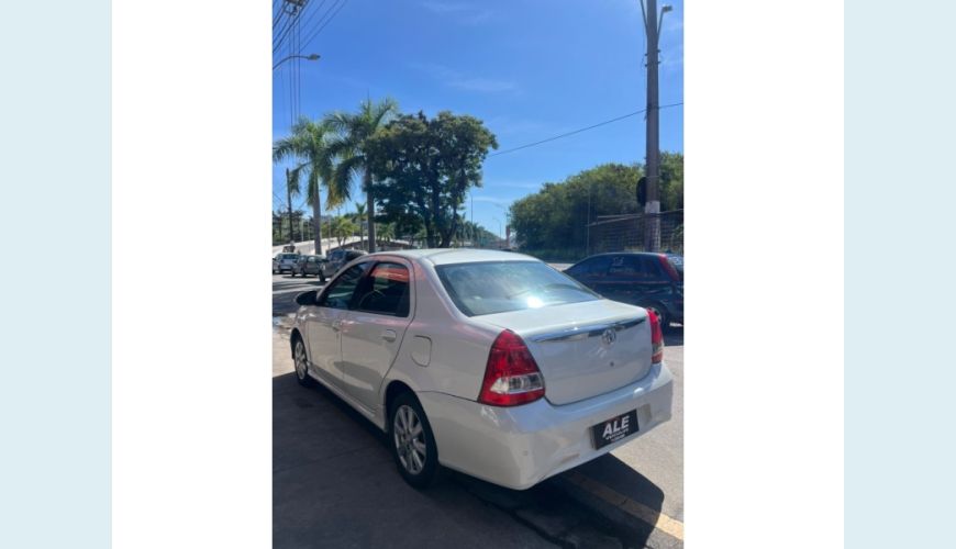 TOYOTA ETIOS - BRANCO - 2018 Foto 4 (Grande)