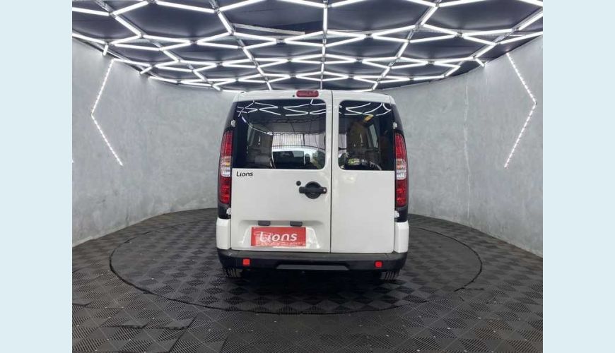 FIAT DOBLO ESSENCE 1.8 16V FLEX - BRANCO - 2020 Foto 4 (Grande)