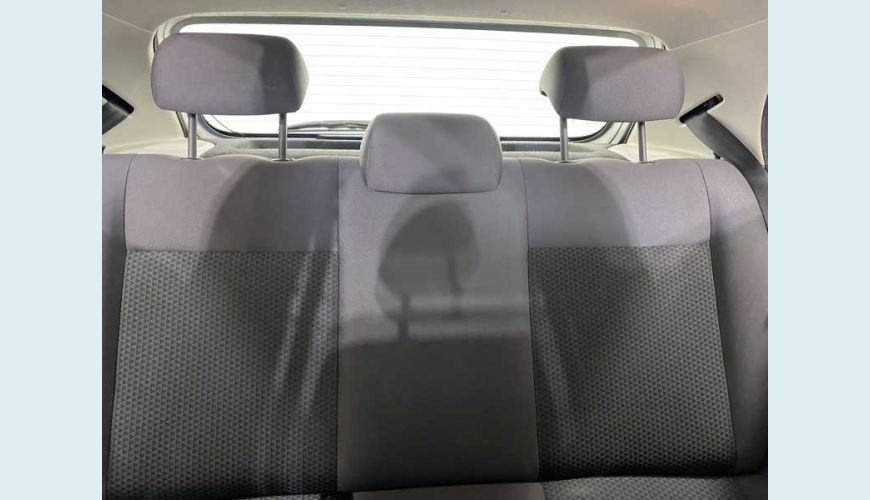 VOLKSWAGEN GOL 1.6 MSI FLEX - PRATA - 2019 Foto 4 (Grande)