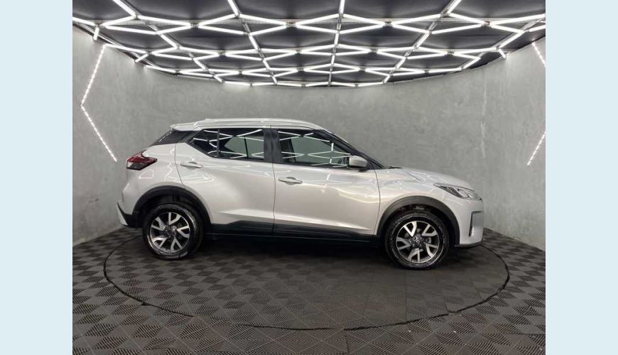 NISSAN KICKS SENSE 1.6 FLEX AUT. - PRATA - 2022 Foto 4 (Grande)