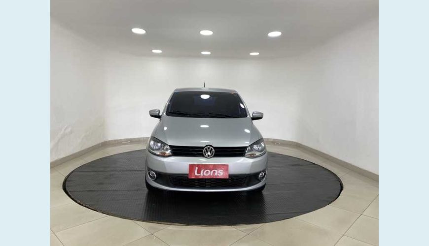 VOLKSWAGEN FOX 1.0 8V FLEX 4P - PRATA - 2011 Foto 4 (Grande)