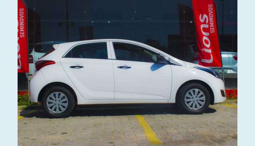 HYUNDAI HB 20 1.0 UNIQUE FLEX - BRANCO - 2019 Foto 4 (Grande)