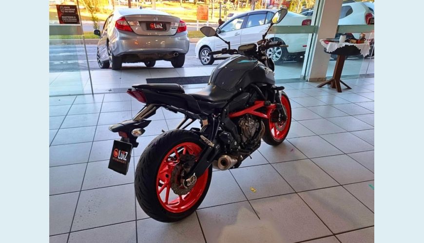 YAMAHA MT-07 ABS - CINZA - 2022 Foto 4 (Grande)