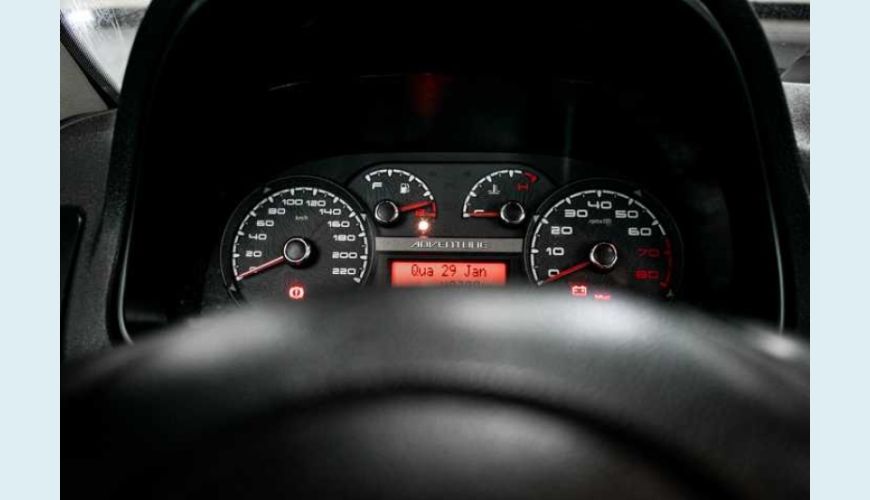 FIAT PALIO WEEKEND ADVENTURE LOCKER 1.8 8V FLEX - PRATA - 2018 Foto 4 (Grande)