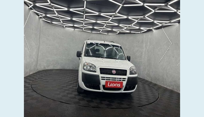 FIAT DOBLO ESSENCE 1.8 16V FLEX - BRANCO - 2021 Foto 4 (Grande)