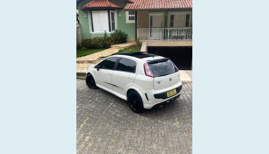 FIAT PUNTO BLACKMOTIN - BRANCO - 2015 Foto 4 (Grande)