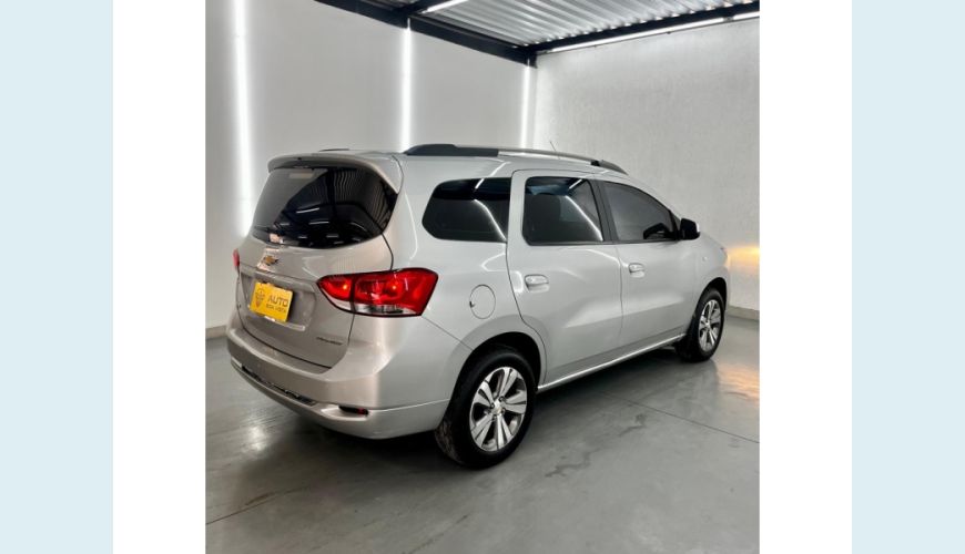 CHEVROLET SPIN - BRANCO - 2023 Foto 4 (Grande)