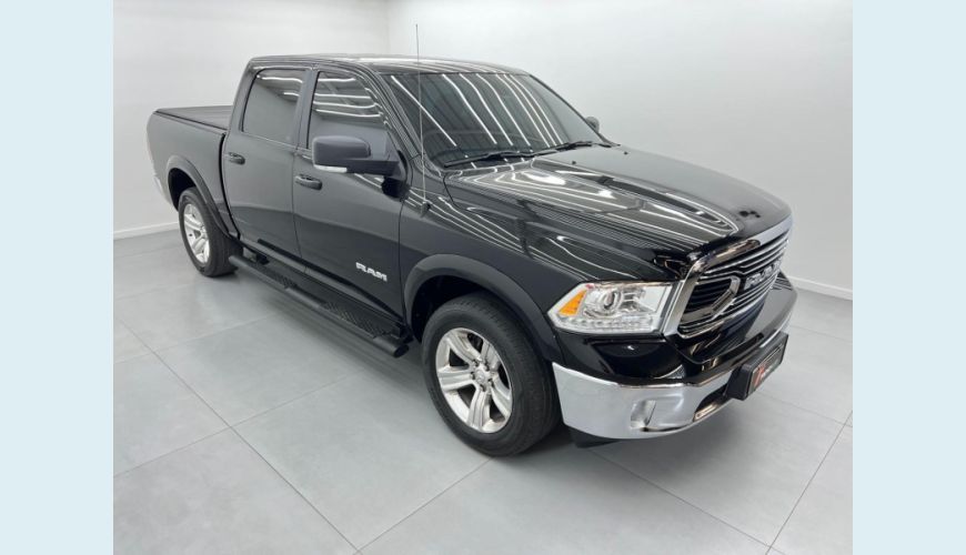 DODGE CLASSIC LARAMIE - PRETO - 2023 Foto 4 (Grande)